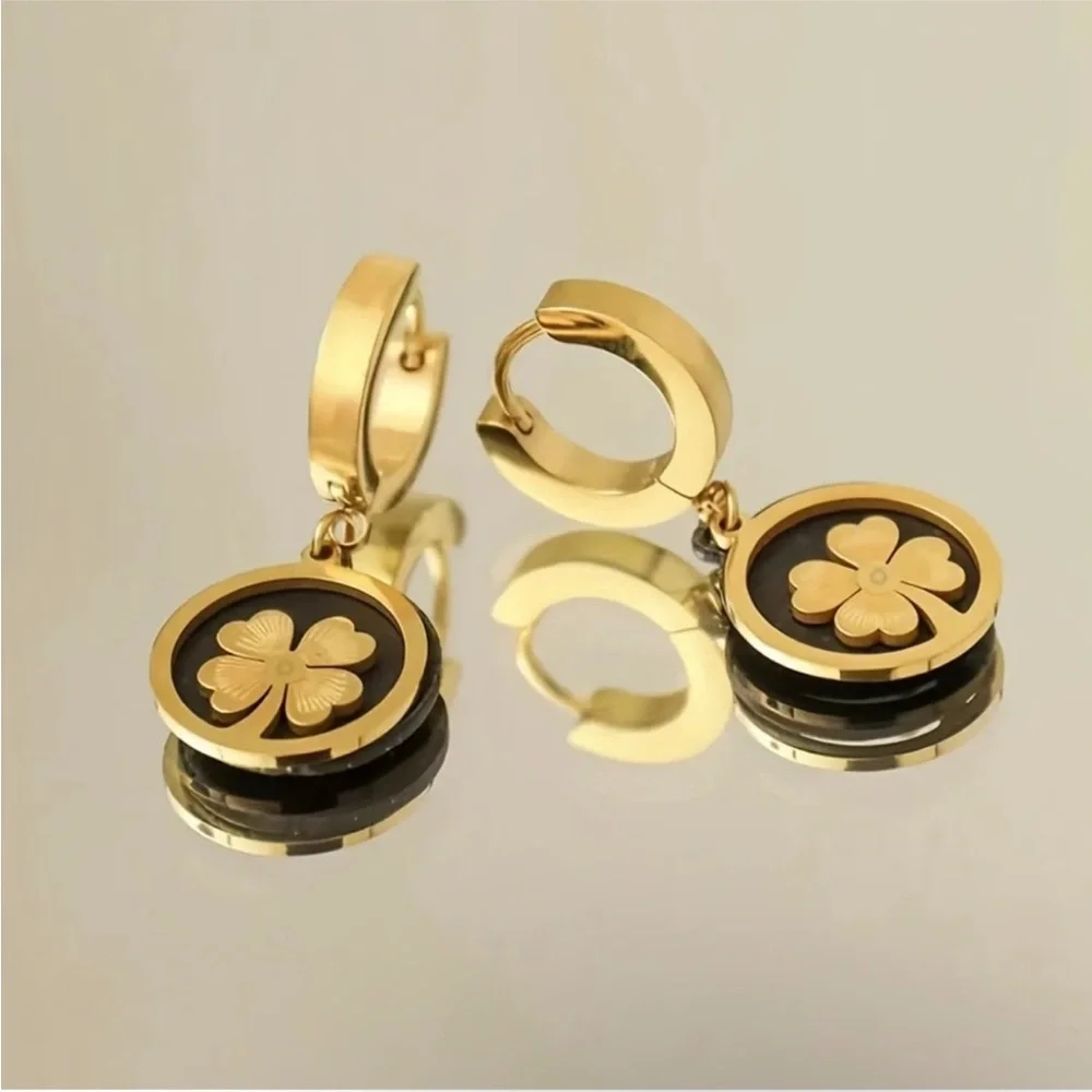 New gold-plated stainless steel hoop earrings four-leaf clover charm black inlay